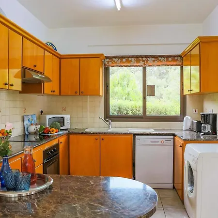 Olympia Villa Coral Bay