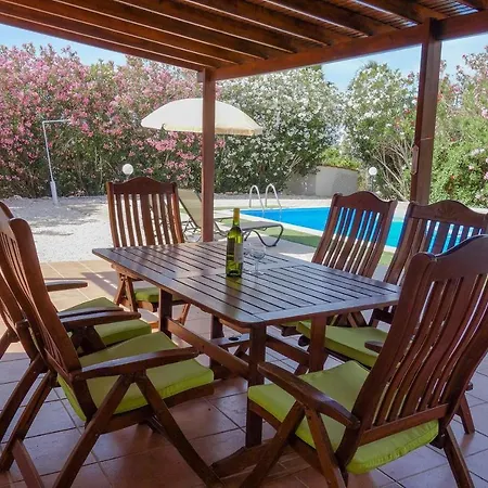 Villa Olympia Coral Bay