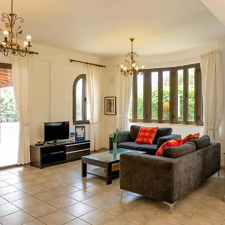 Olympia Villa Coral Bay